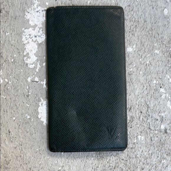 Louis Vuitton Wallet - Picture 1 of 7